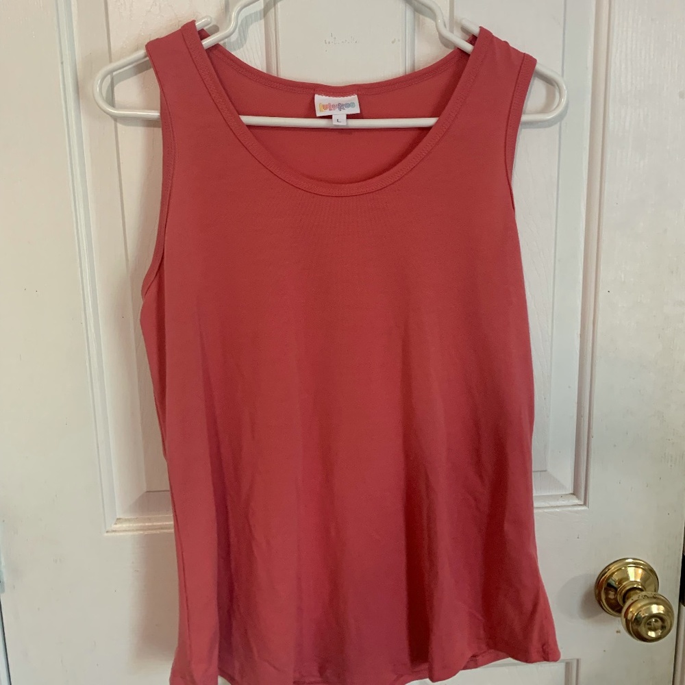 pink tank top (5 for $15)